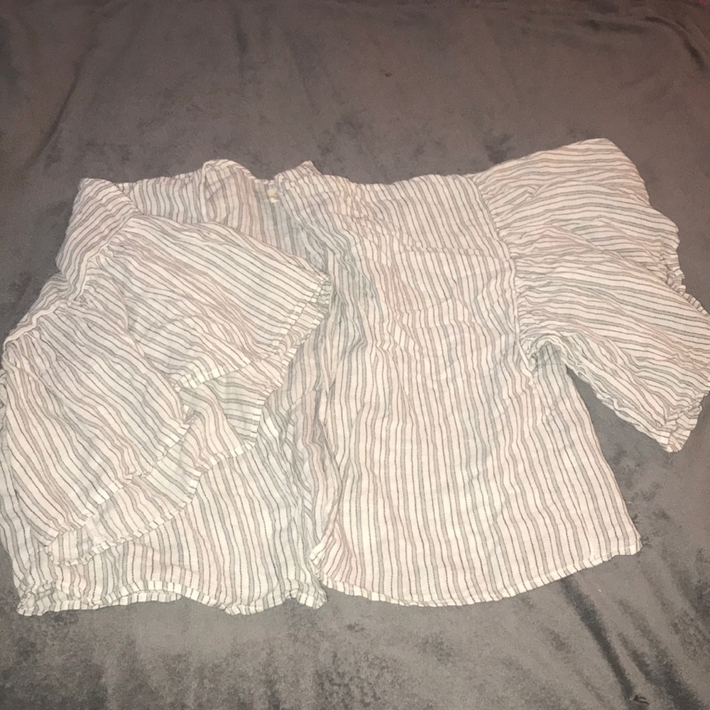 Universal Thread cardi